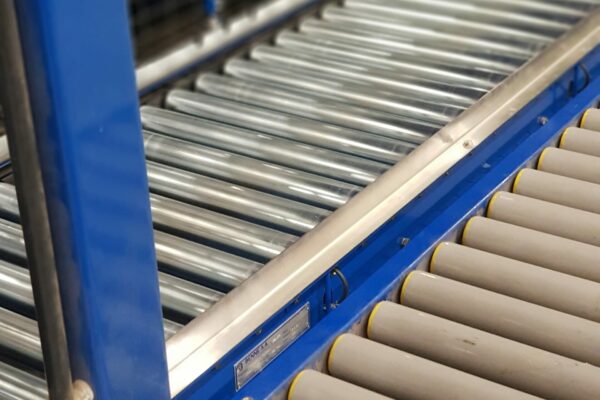 Transport de cartons ou de caisses vides