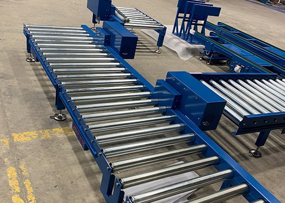 Convoyeur à rouleaux et chaînes de manutention pour palettes