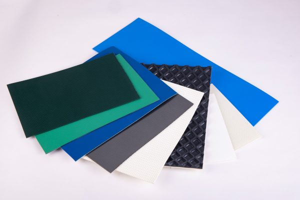 Bandes lisses et structurées