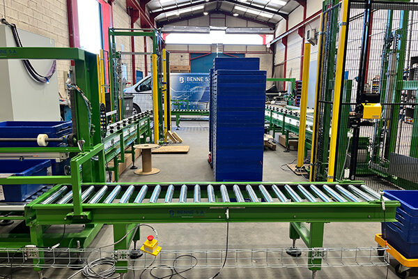 Ligne de convoyage pour dépiler des bacs (6)