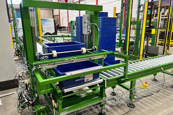 Ligne de convoyage pour dépiler des bacs (7)