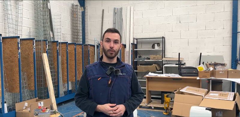 Portrait métiers monteur industriel